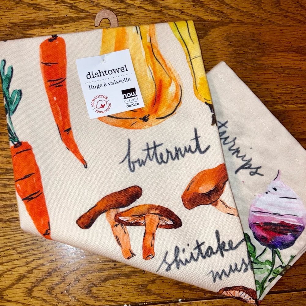 Veggie  Stand Kitchen Kitchen Towel NWT